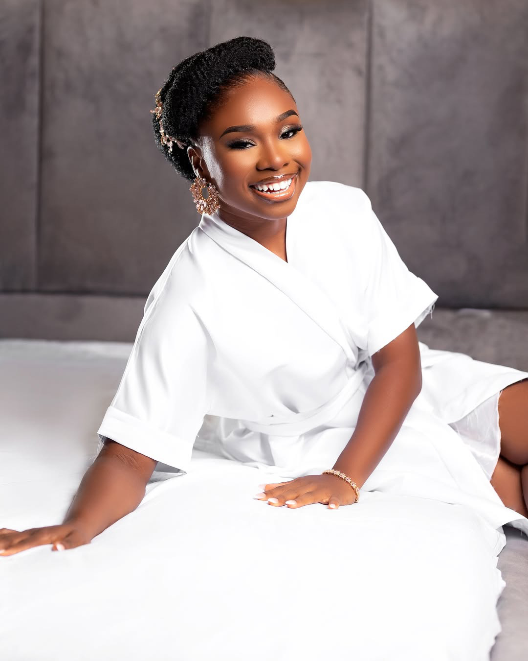 Wedding Photography in Accra – Birdy Images Bridal preparation photo in Ghana by Birdy Images, professional wedding photographer