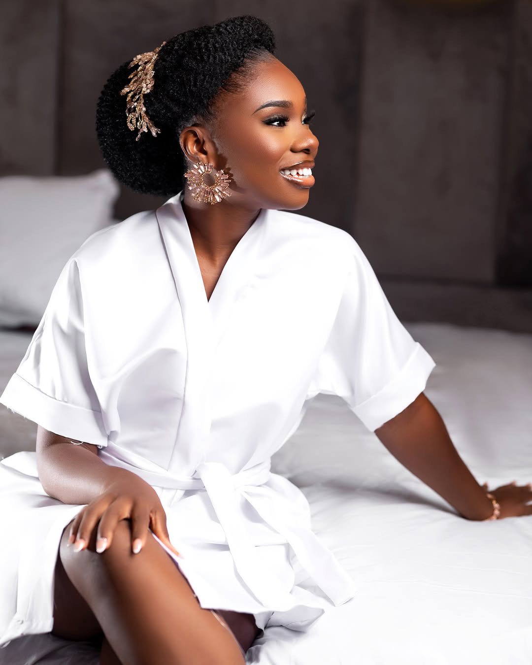 Bridal preparation photo in Ghana by Birdy Images, professional wedding photographer