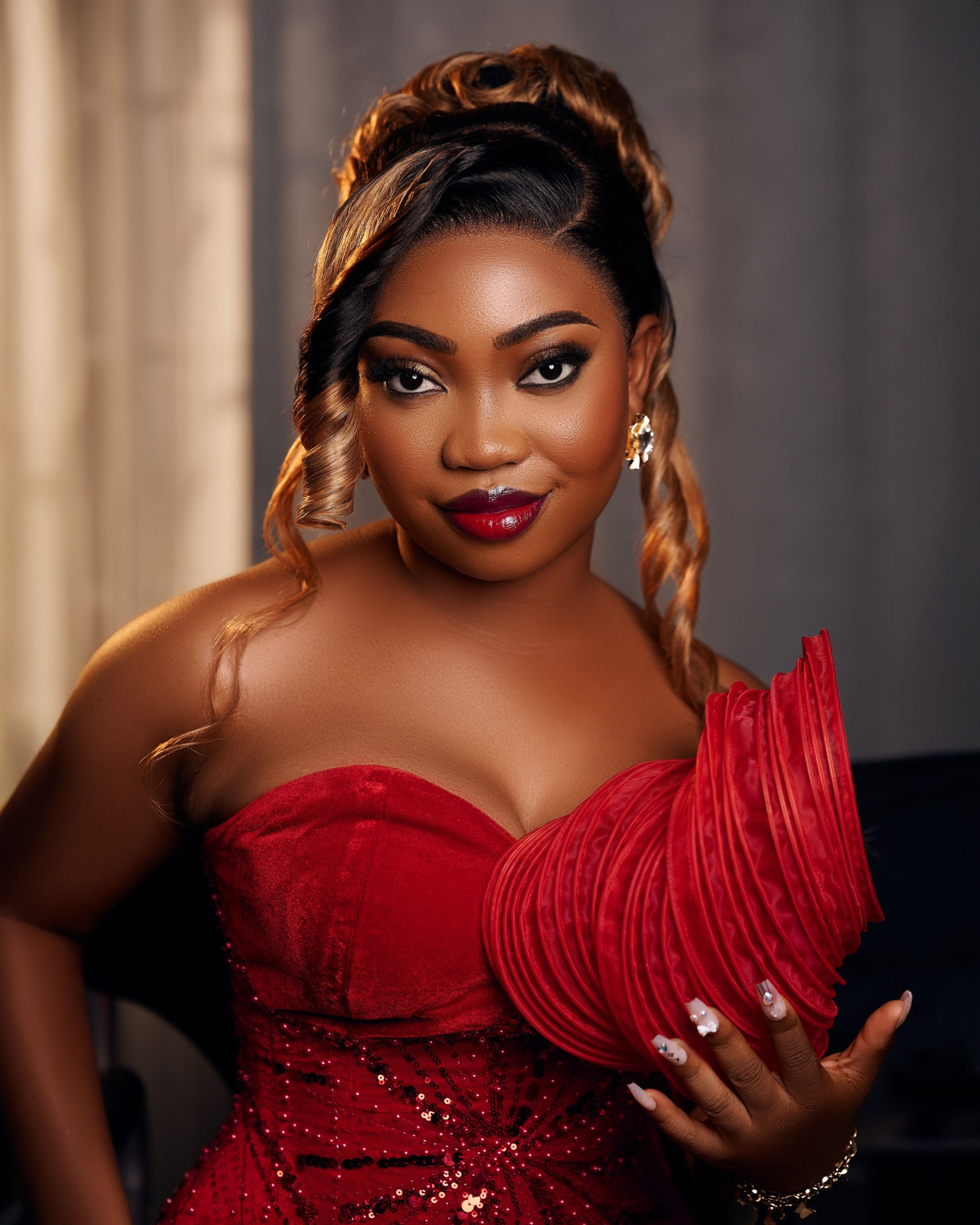 birdy images edittorial red glitter dress glam portrait2